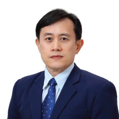 Dr. Dr. Manoch Techachokwiwat