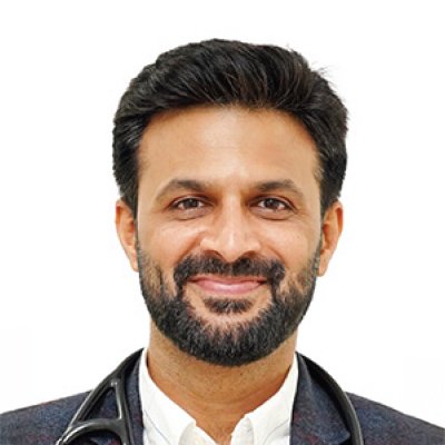 Dr. Dr. Naveen Polavarapu